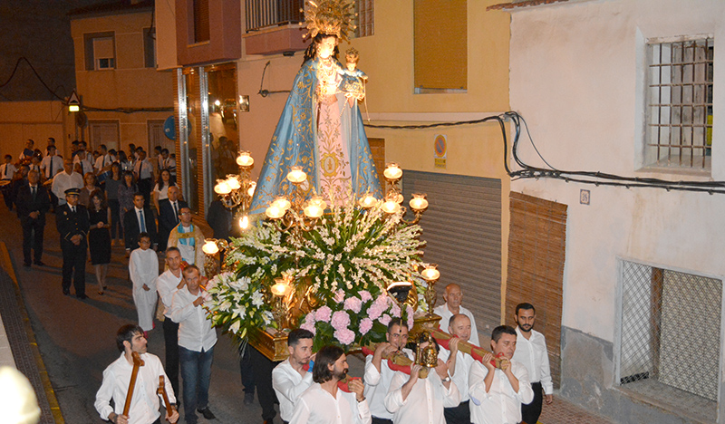 Procesion Virgen Rosario 1